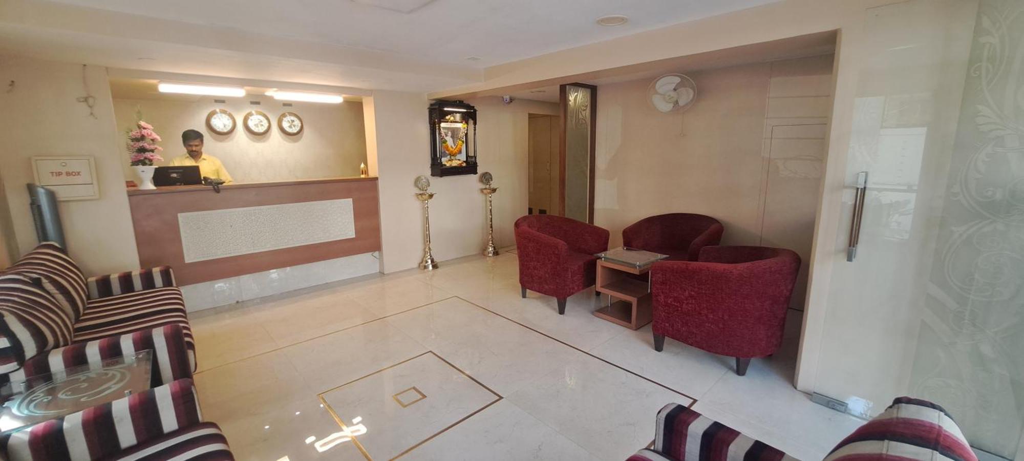 Hotel Swaroop Púna Kültér fotó