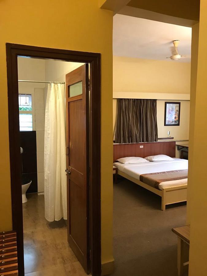 Hotel Swaroop Púna Kültér fotó