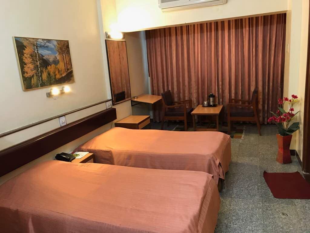 Hotel Swaroop Púna Kültér fotó
